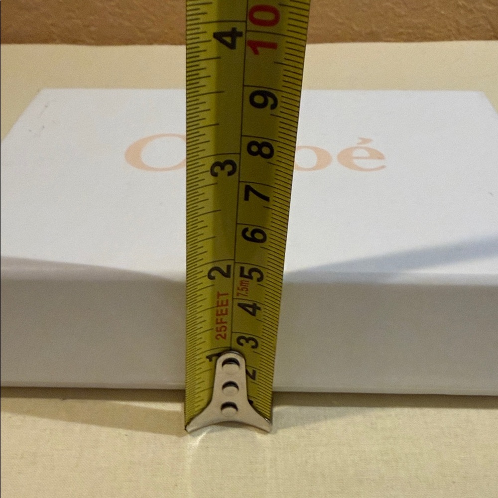 Chloé White Box - Picture 10 of 10